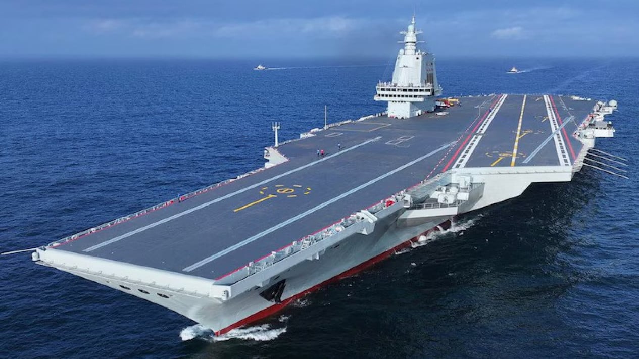 modernisasi militer China dengan kapal induk Fujian