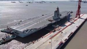pertarungan raja laut kapal induk nuklir China Type 004