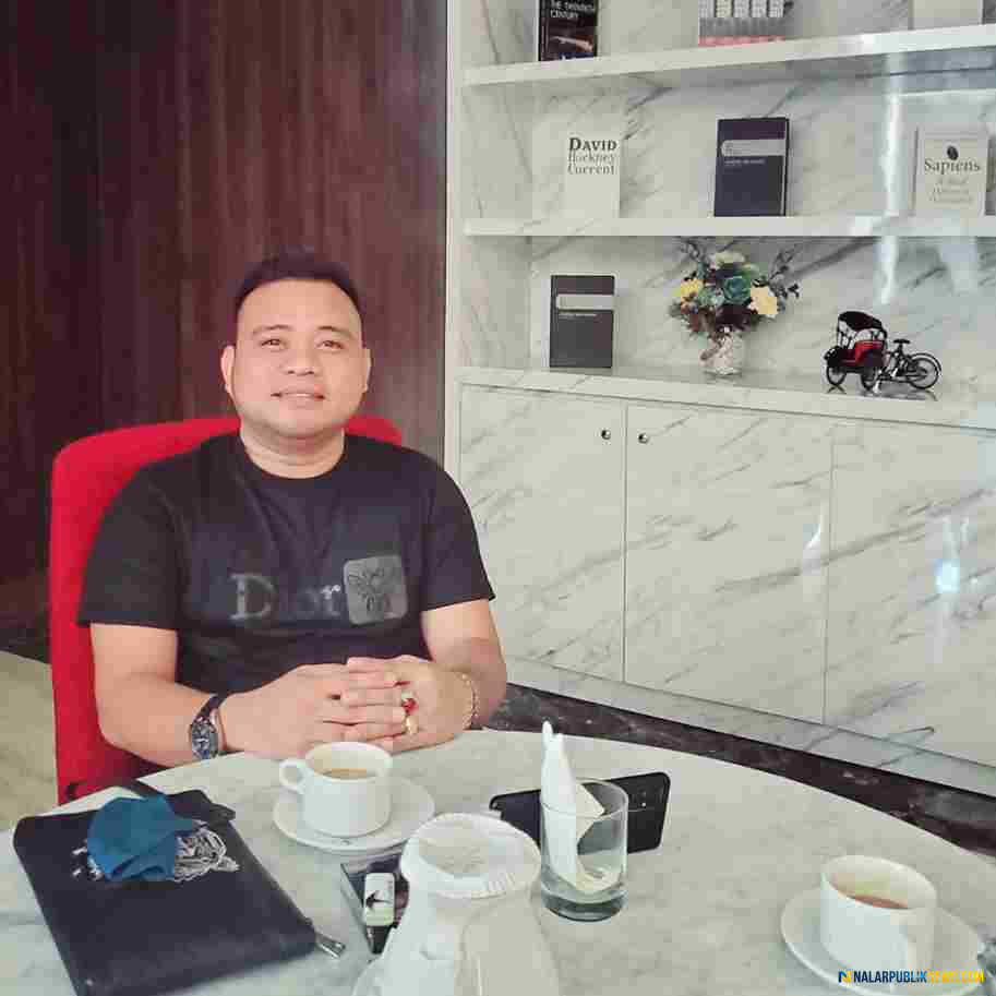 Direktur Ampuh Sultra, Hendro Nilopo, mendesak pemerintah mencabut seluruh perizinan PT WIN di Konawe Selatan karena dugaan pelanggaran lingkungan dan keselamatan warga.