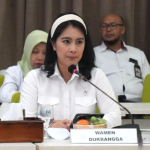 Perlindungan anak daring melalui pendampingan keluarga dan edukasi digital.