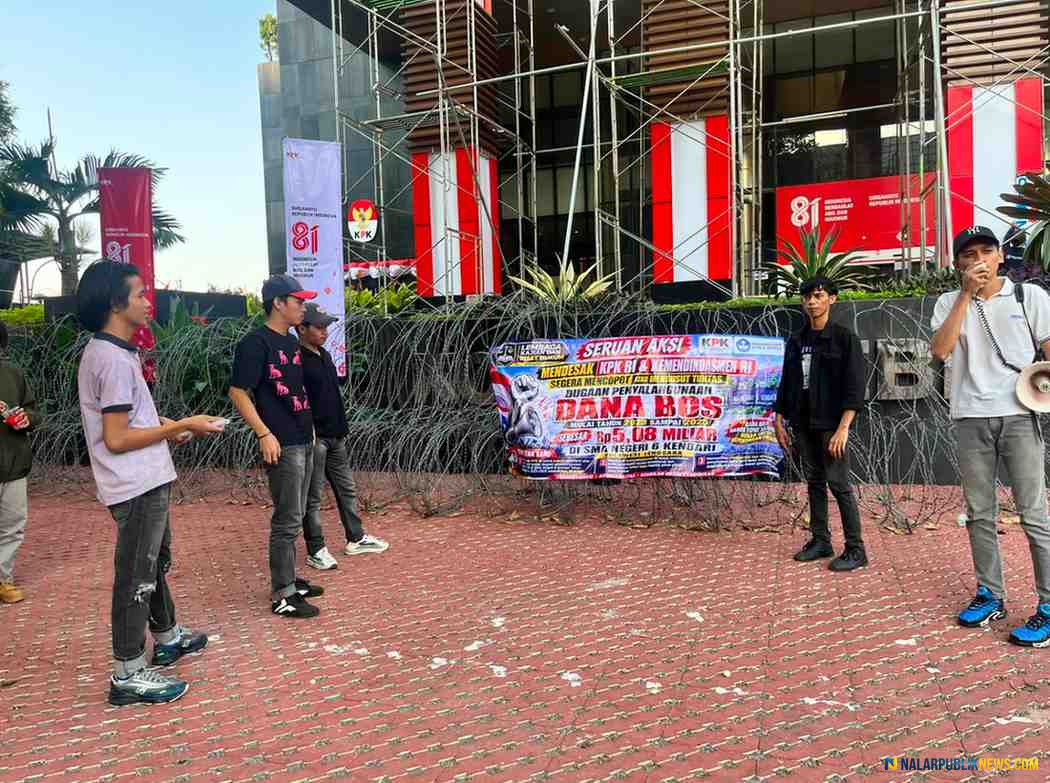 KPK RI Jangan Diam! Mahasiswa Gelar Aksi Demonstrasi, Desak Pengusutan Dugaan Korupsi Dana BOS SMA Negeri 6 Kendari